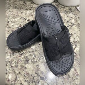 Vionic Rebound adjustable recovery shoes/sandals. Size 8-8.5 women’s.